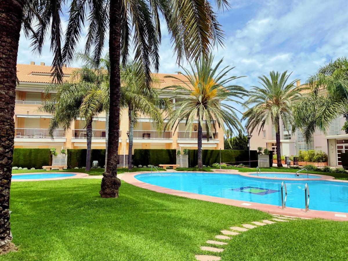 Golden Gardens Lux Apartment ฮาเวอา ภายนอก รูปภาพ