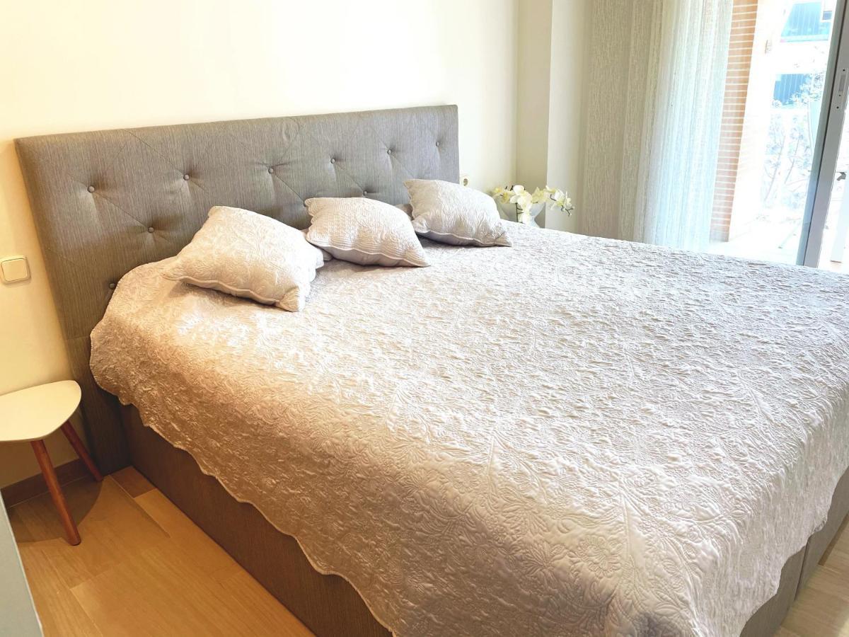 Golden Gardens Lux Apartment ฮาเวอา ภายนอก รูปภาพ